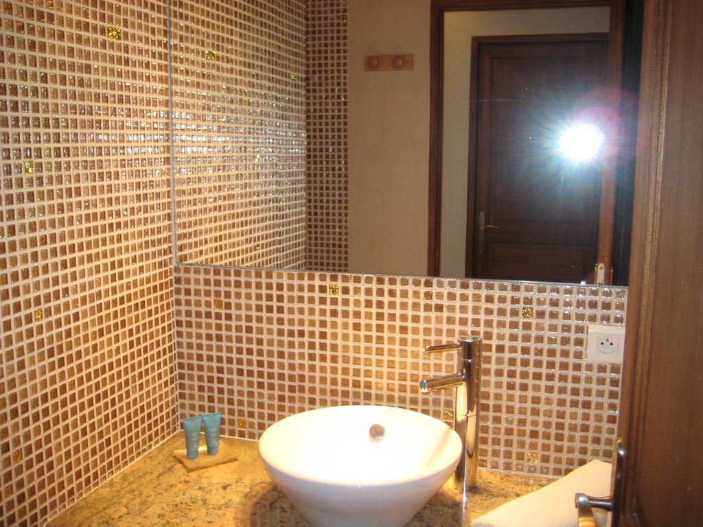 Appart'Hotel Et Chambres Essentiel Spa Arles Extérieur photo