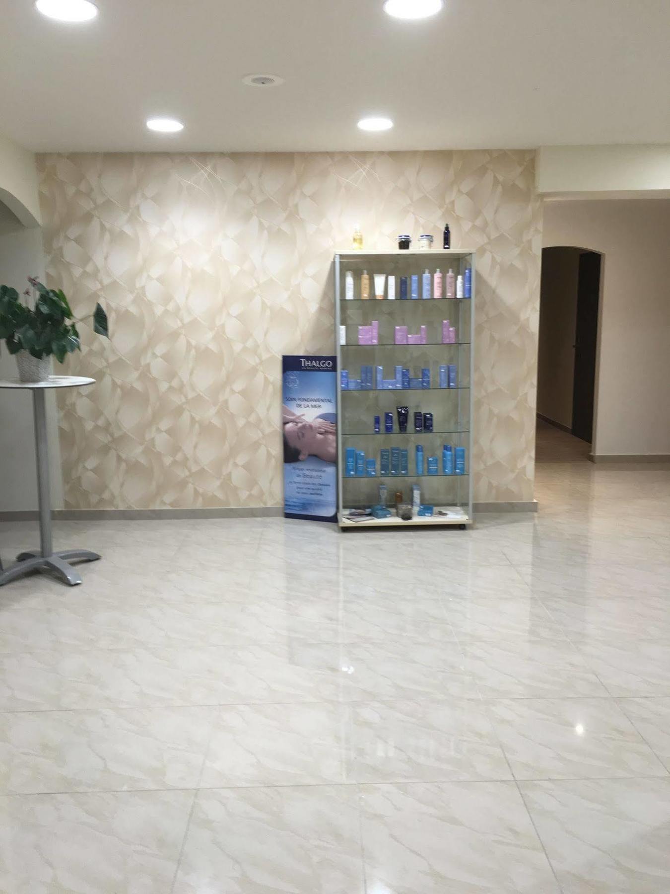 Appart'Hotel Et Chambres Essentiel Spa Arles Extérieur photo